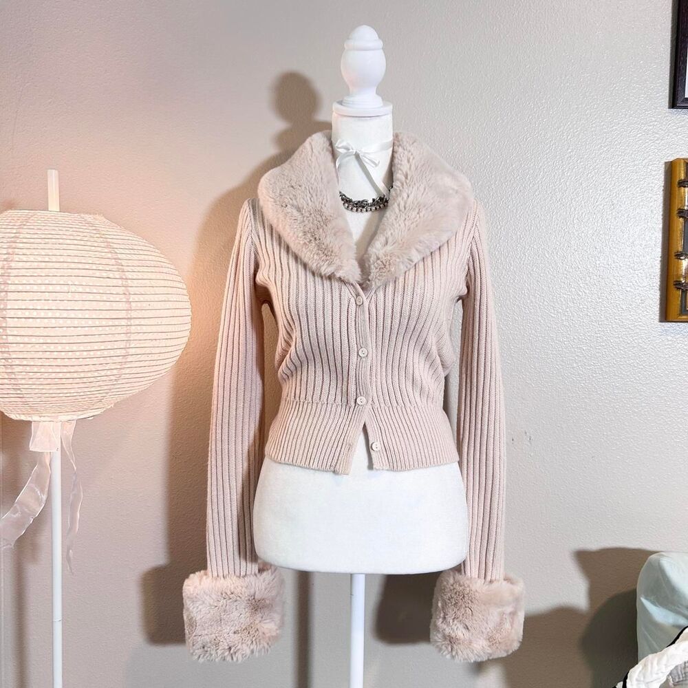 Missguided blush pink faux fur collar trim cardigan 4